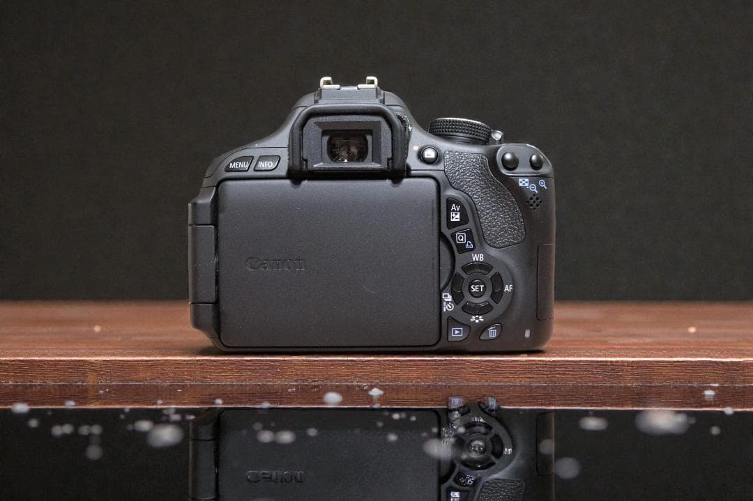 Canon キャノン EOS Kiss X5 1800万画素 おまけレンズ付