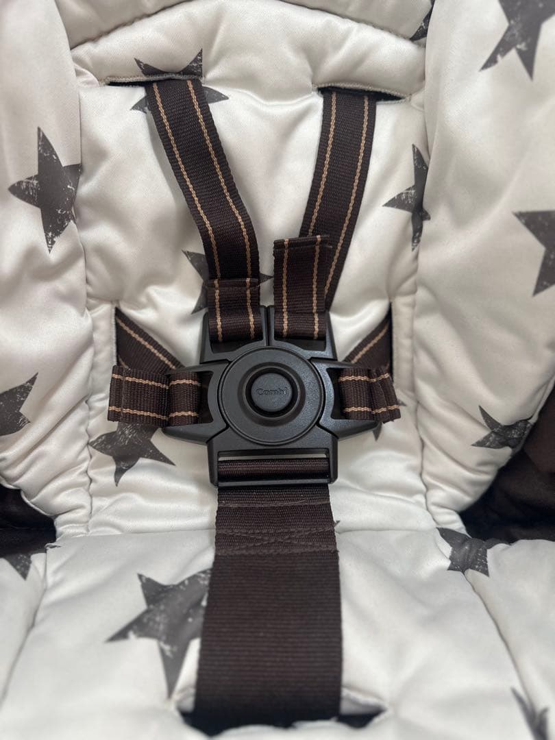 【美品 限定モデル】Combi コンビネムリラ 電動ハイローチェア