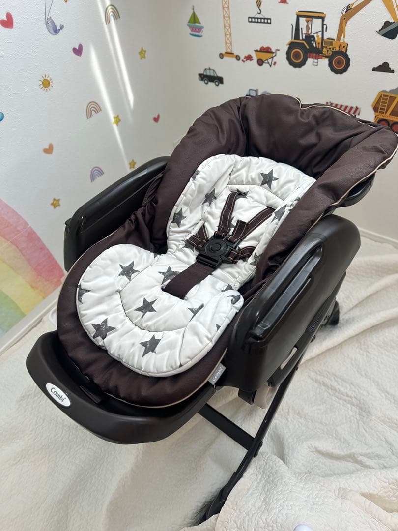 【美品 限定モデル】Combi コンビネムリラ 電動ハイローチェア