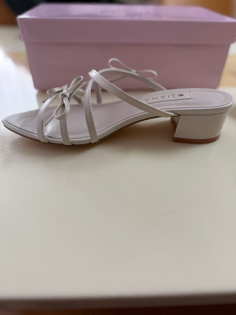 【美品✨】DIANA ダイアナ　ストリングミュールサンダル　リボン　Mサイズ