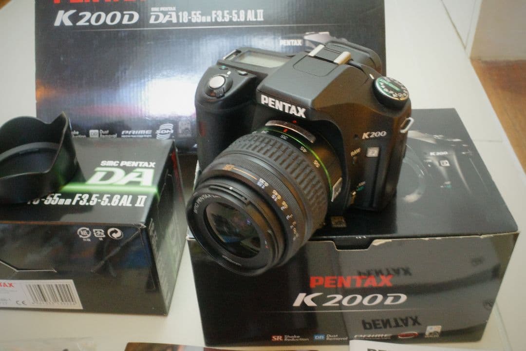 【元箱付美品】PENTAX K200D DA18-55ダブルズームキット 電池付