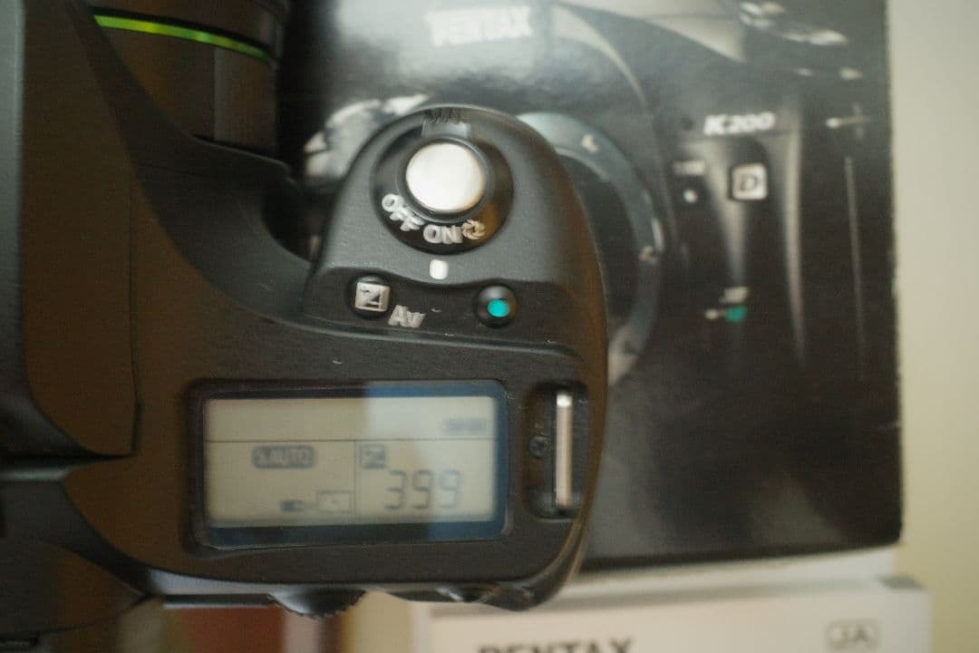 【元箱付美品】PENTAX K200D DA18-55ダブルズームキット 電池付