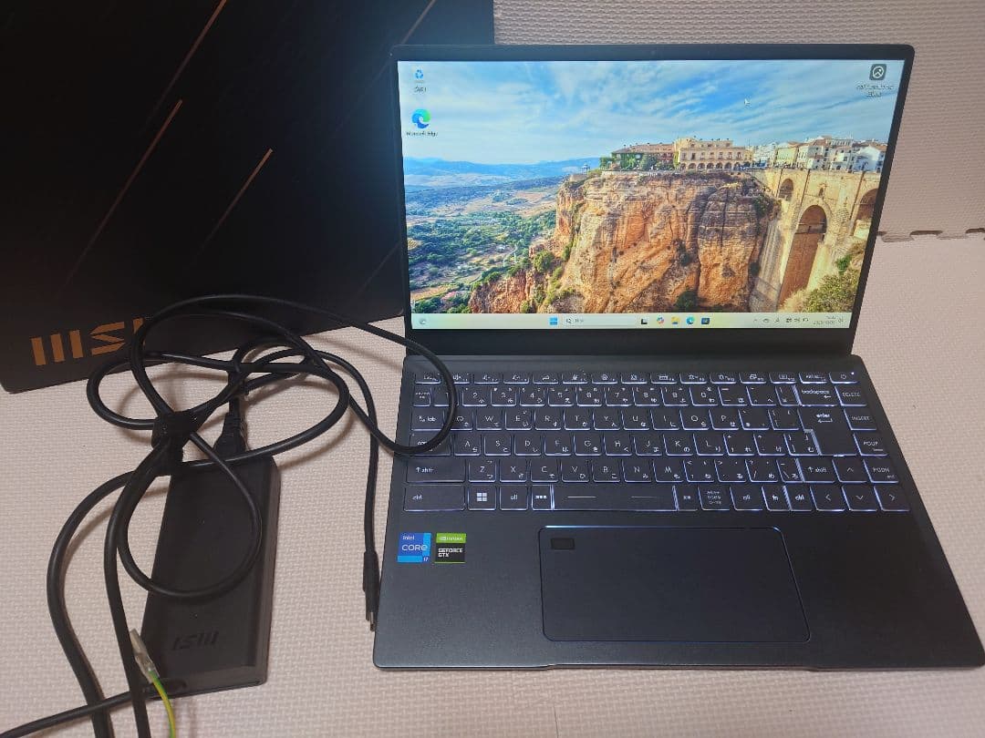 MSI Prestige 14型/i7-1195G7/GTX1650/1.3kg