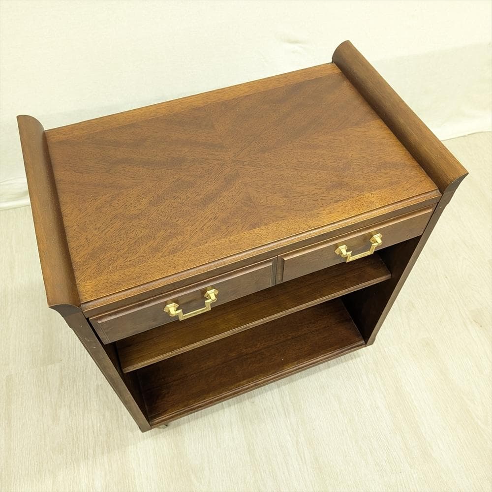 マルニ　地中海　キャスター付きワゴン　キャビネット　ラック　飾り棚　レンジ台