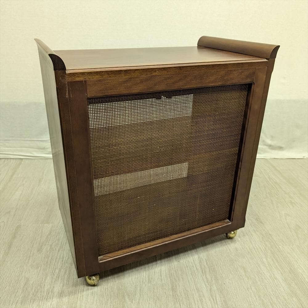 マルニ　地中海　キャスター付きワゴン　キャビネット　ラック　飾り棚　レンジ台