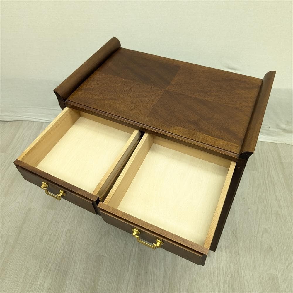 マルニ　地中海　キャスター付きワゴン　キャビネット　ラック　飾り棚　レンジ台