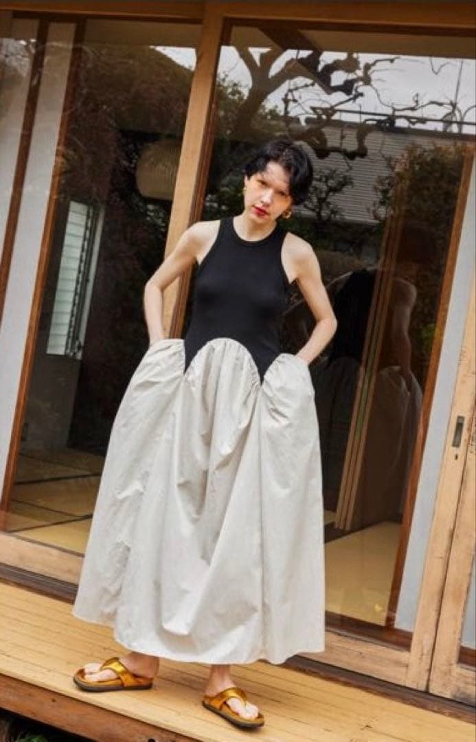 ⭐︎MH様用⭐︎正規品OMMO ARCH FLOW GATHER ワンピース