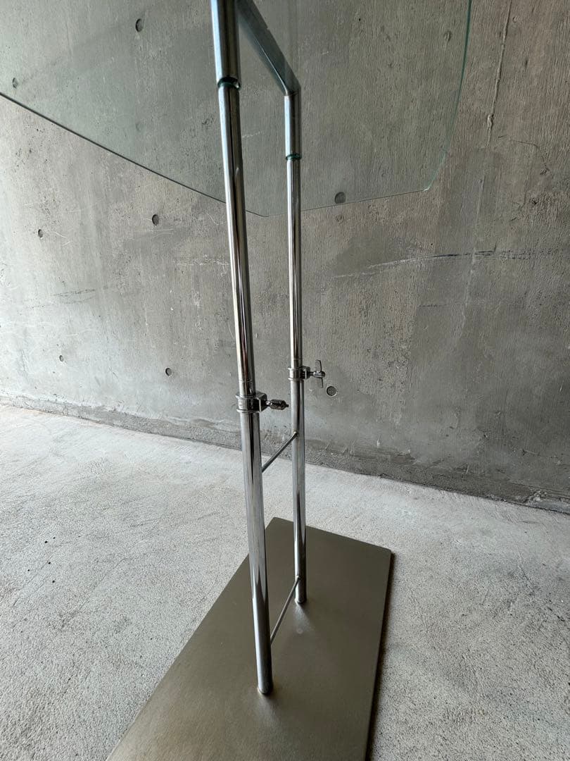 ガラストップサイドテーブル