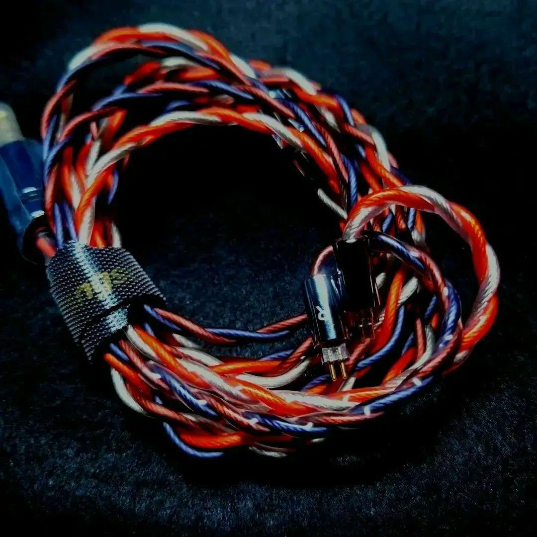 yongse vega 2pin 4.4mm バランス接続　ケーブル