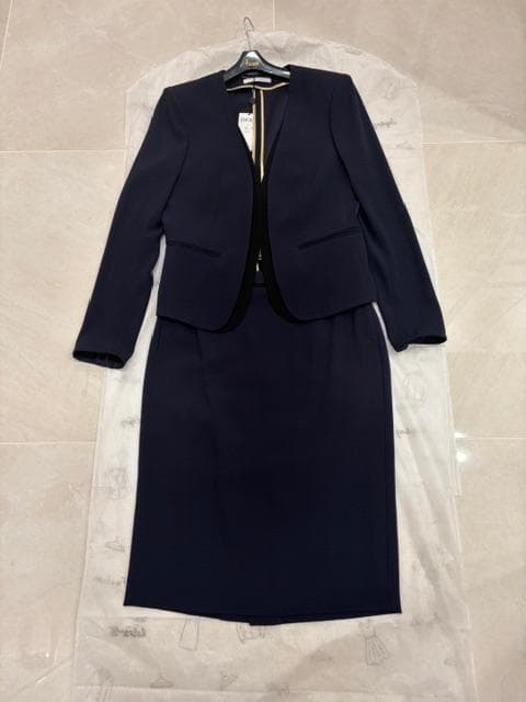 やす　【新品】CINDYジャケット＋【極美品】CINDYスカート