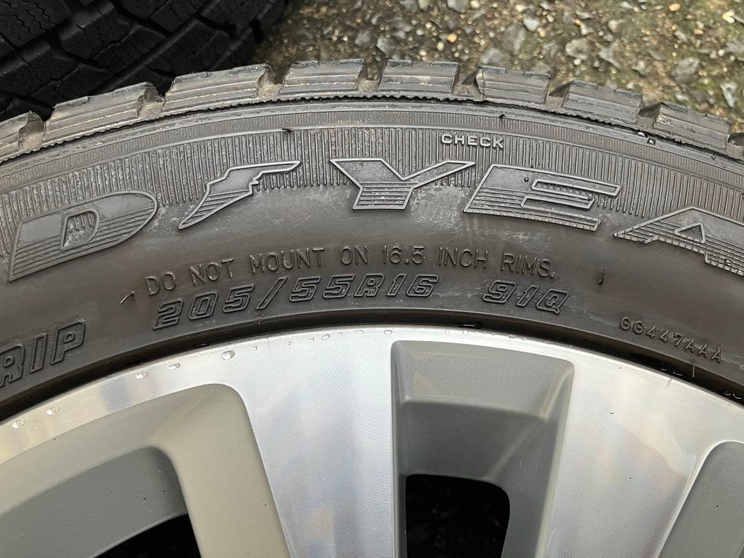 フォルクスワーゲン ゴルフ7 冬用スタッドレスタイヤホイール4本セット