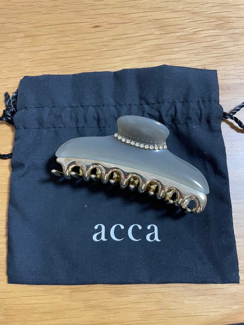 acca ヘアクリップ グレー ニューコラーナ　Lサイズ