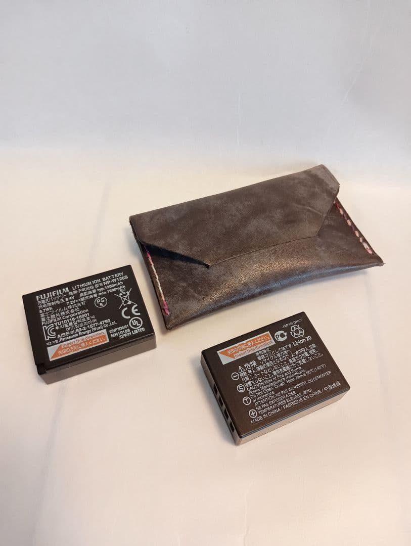 美 品 FUJIFILM X-T3 シルバー 本体 バッテリー2個付き