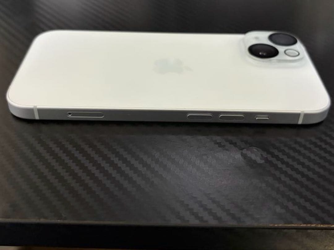 【美品】Apple iPhone 15 ブルー 128GB