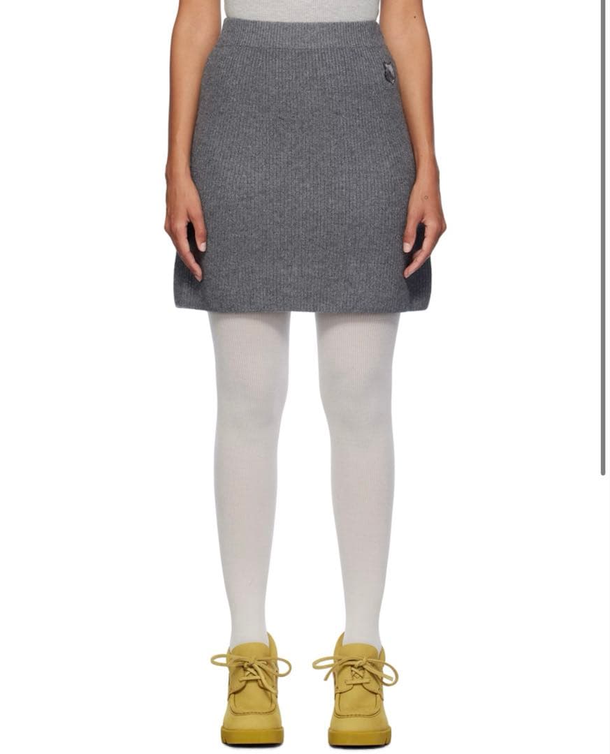 MAISON KITSUNÉ グレー ミニスカート