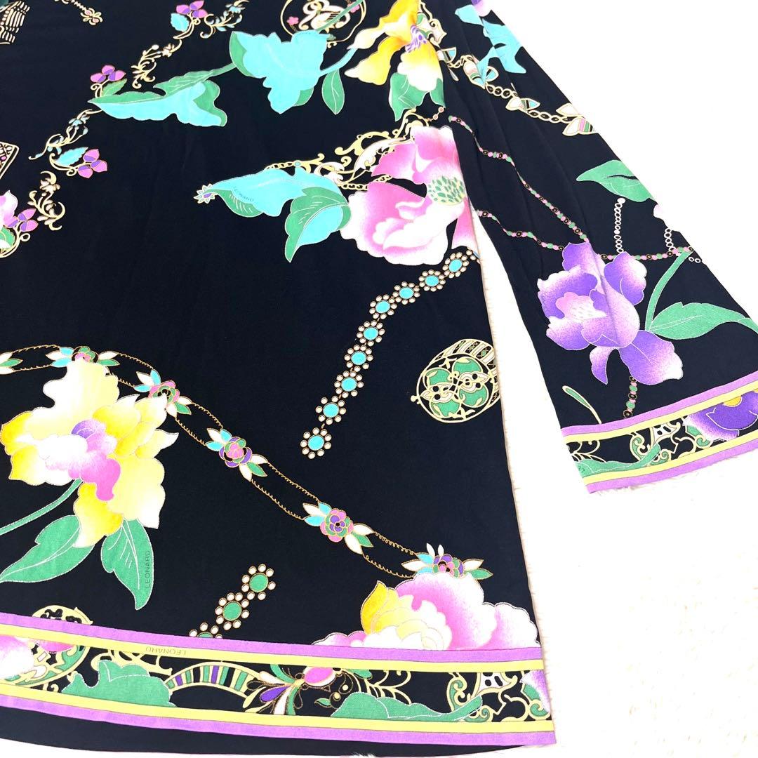 近年　極美品☆レオナールカンカンチュニックワンピース大きいサイズボウタイ花柄