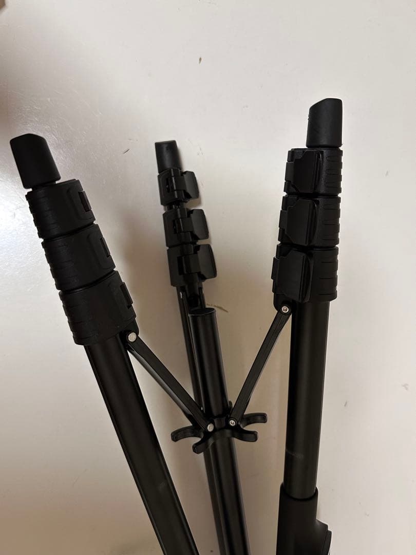 一眼レフキャノン kiss X10 トリプルレンズ、三脚 カメラ初心者におすすめ