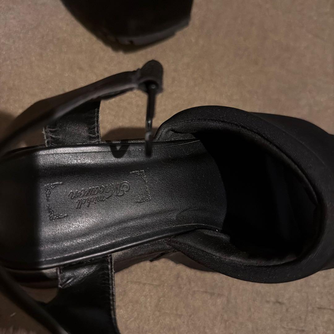 ミシェルマカロン 厚底パテッドサンダル M