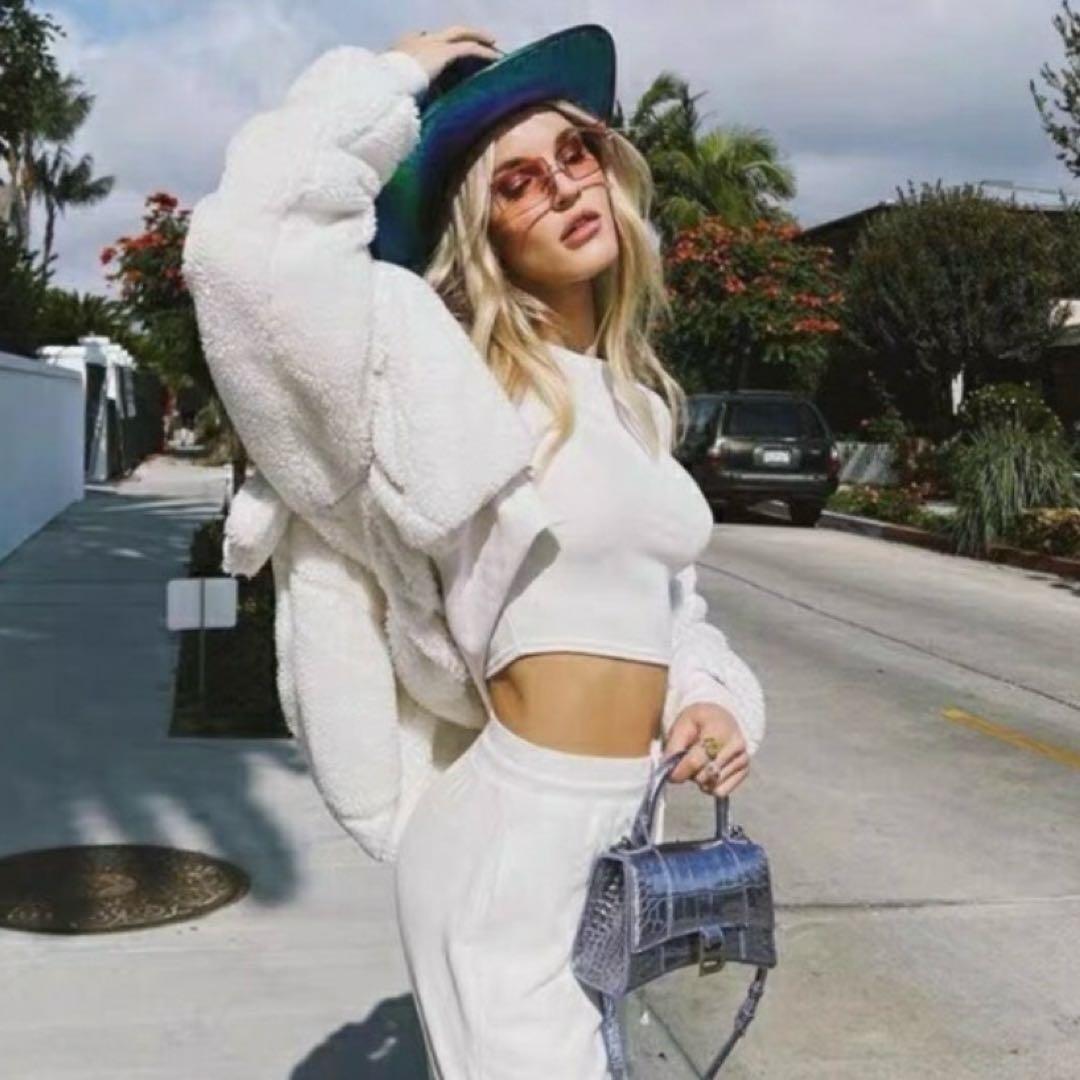 新品Alo yoga Foxy Sherpa Jacket XXS ファー