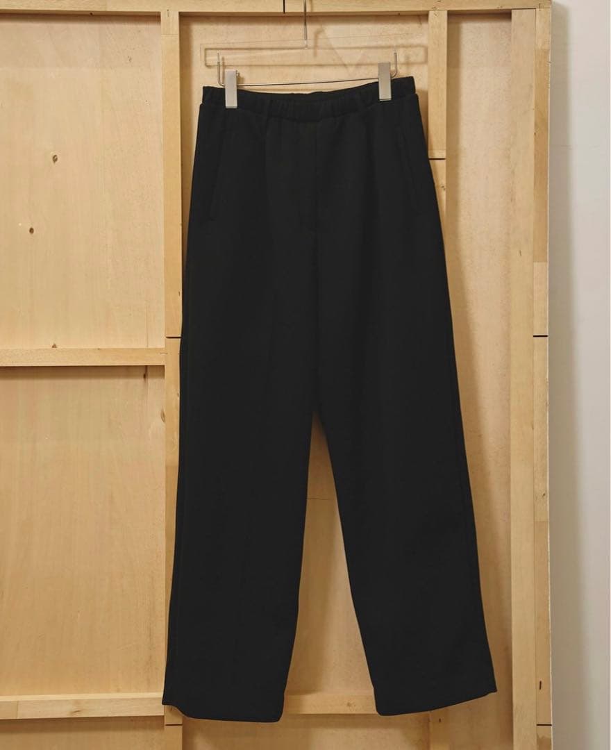 【TODAYFUL】Cushion Easy Trousers ブラック