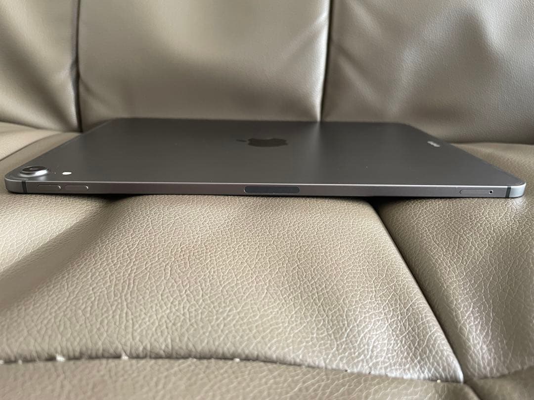 【美品】 iPad Pro 11インチ 第1世代 256GBセルラー版 97%