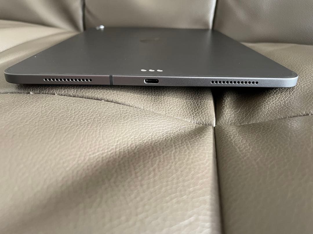 【美品】 iPad Pro 11インチ 第1世代 256GBセルラー版 97%