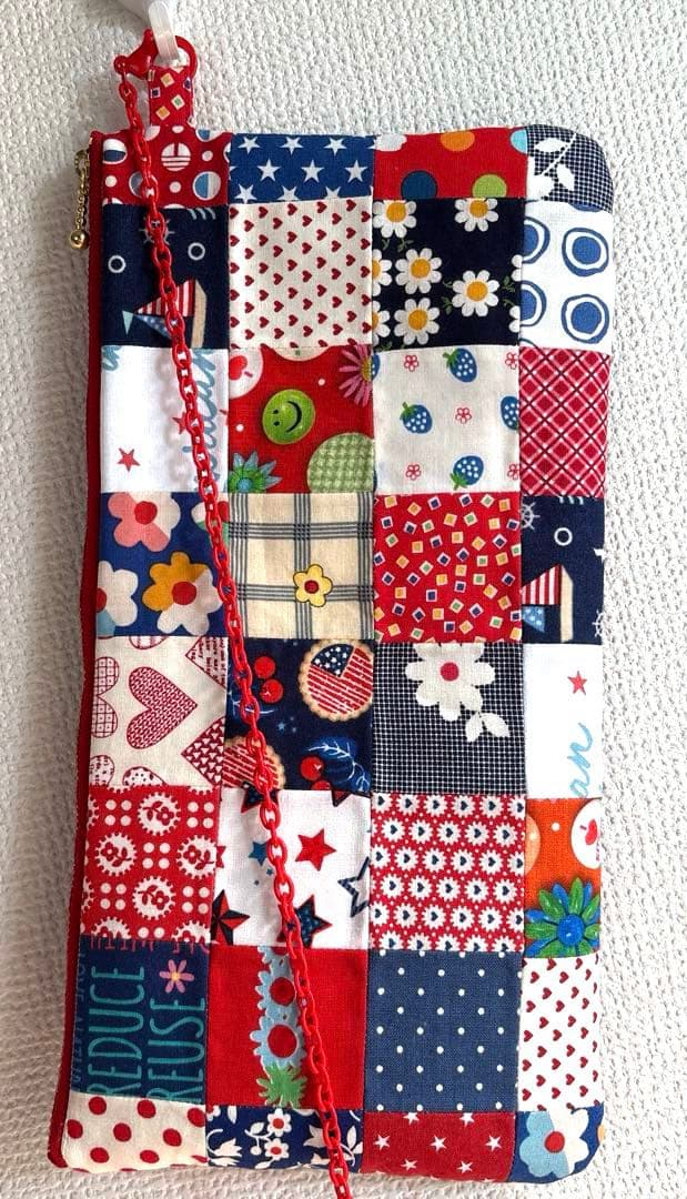 レトロパッチワークトートバッグ4点 ショルダー紐、ポーチ、ペットボトルカバー付き