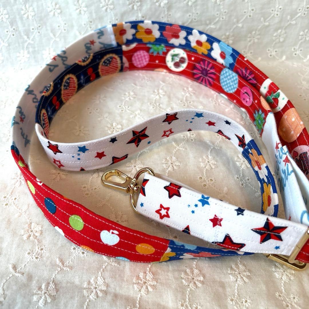 レトロパッチワークトートバッグ4点 ショルダー紐、ポーチ、ペットボトルカバー付き