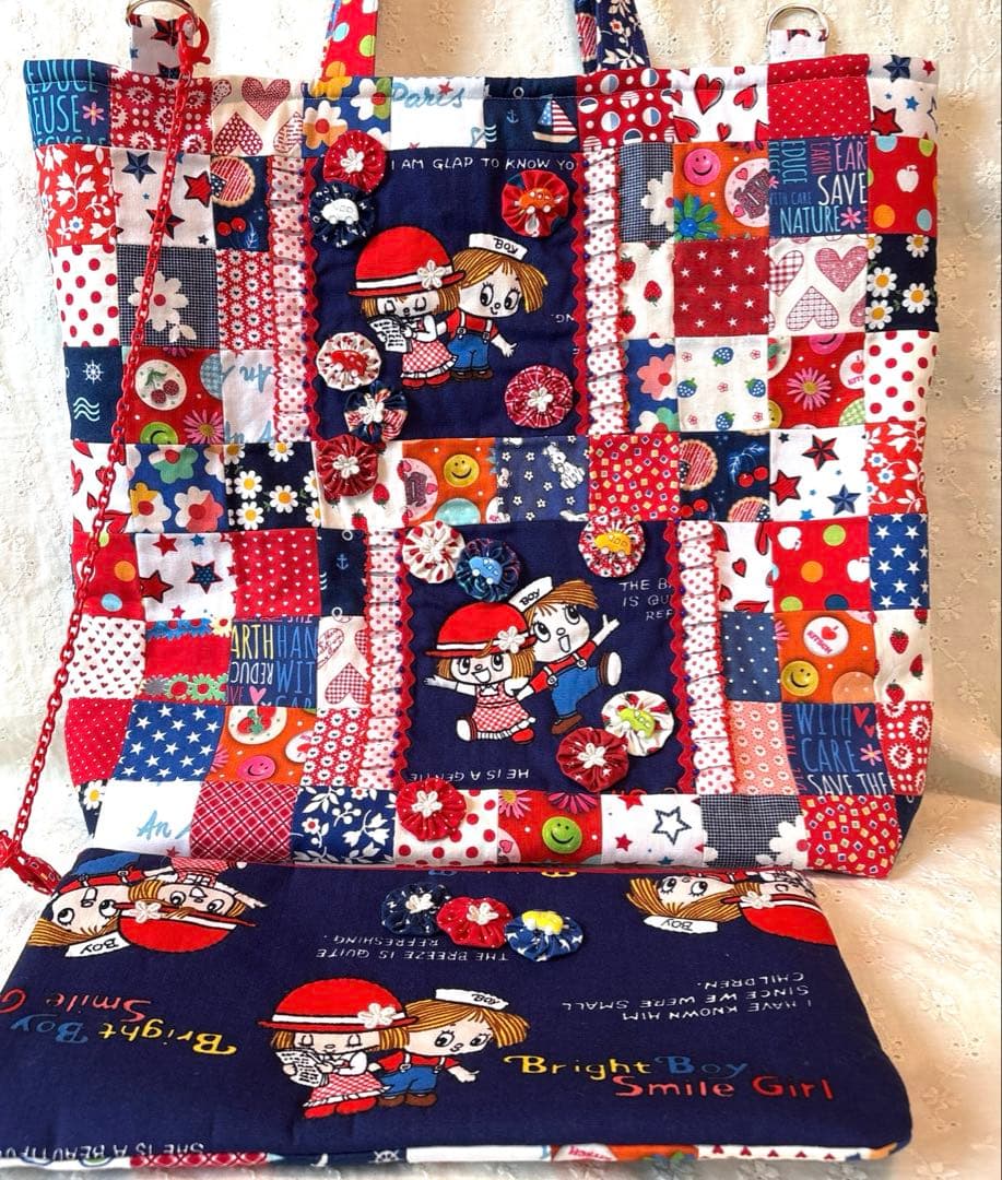 レトロパッチワークトートバッグ4点 ショルダー紐、ポーチ、ペットボトルカバー付き