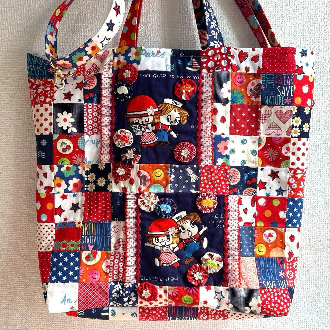 レトロパッチワークトートバッグ4点 ショルダー紐、ポーチ、ペットボトルカバー付き