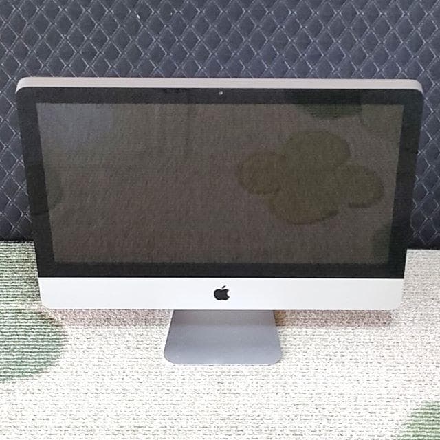 iMac 2009 late os4つ 21.5㌅