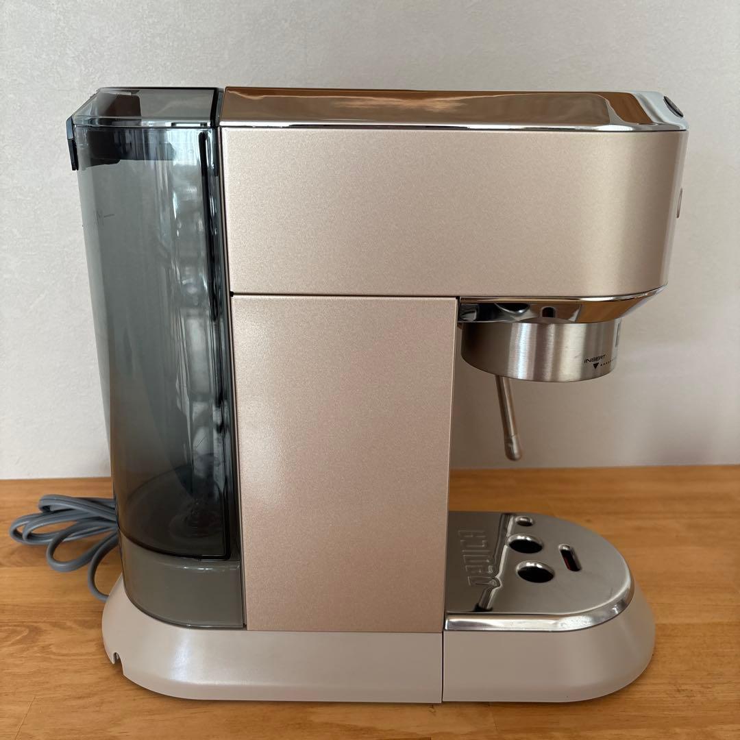 DeLonghi デディカ アルテ EC885J ベージュ エスプレッソマシン
