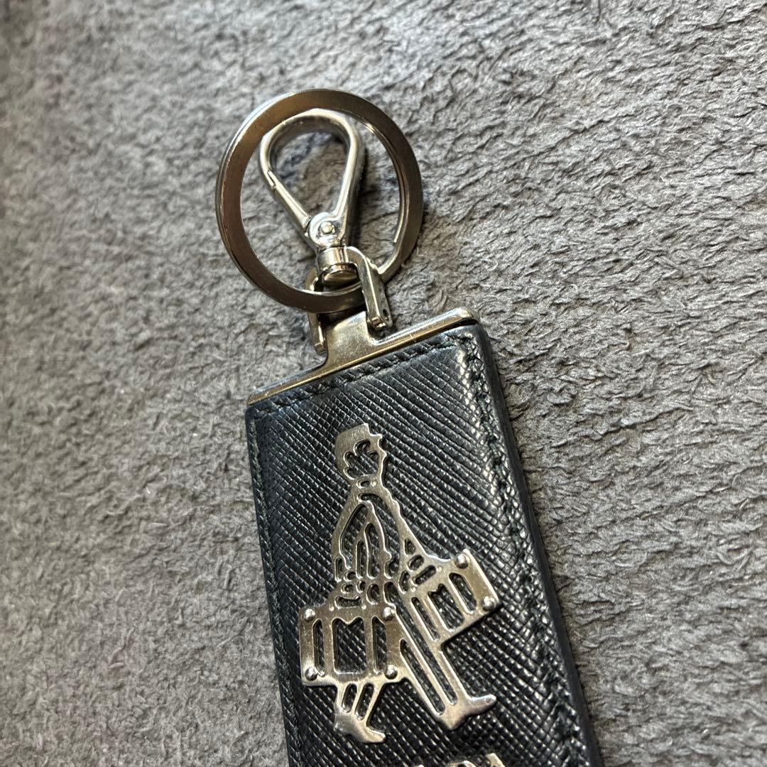 プラダ　キーホルダー　ストラップ　キーリング　0709