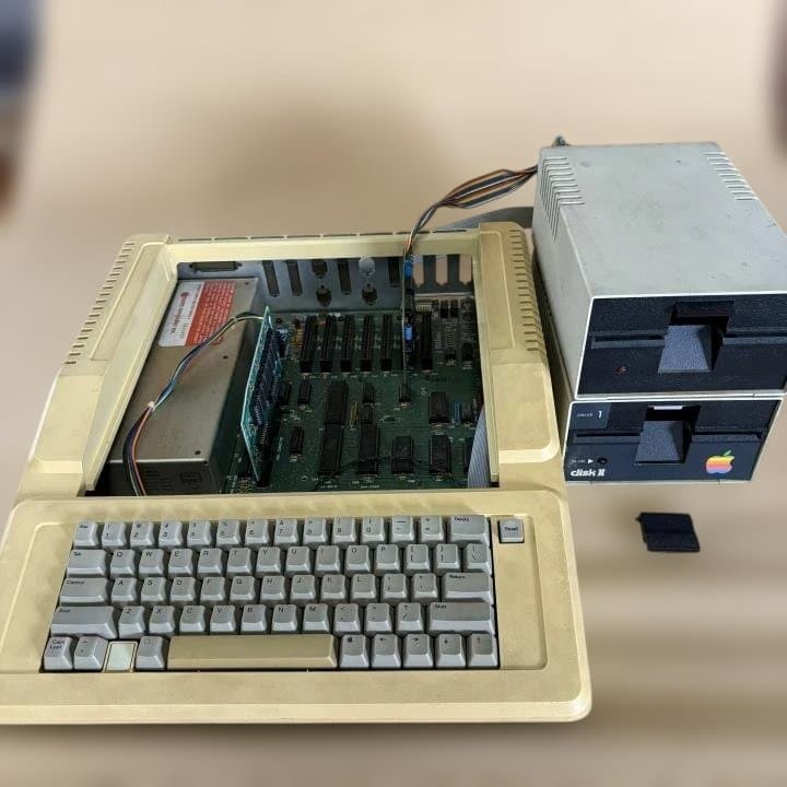 ★本体動作確認★　　AppleIIe アップル２E　 Disk２付属