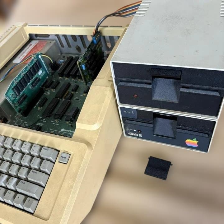 ★本体動作確認★　　AppleIIe アップル２E　 Disk２付属