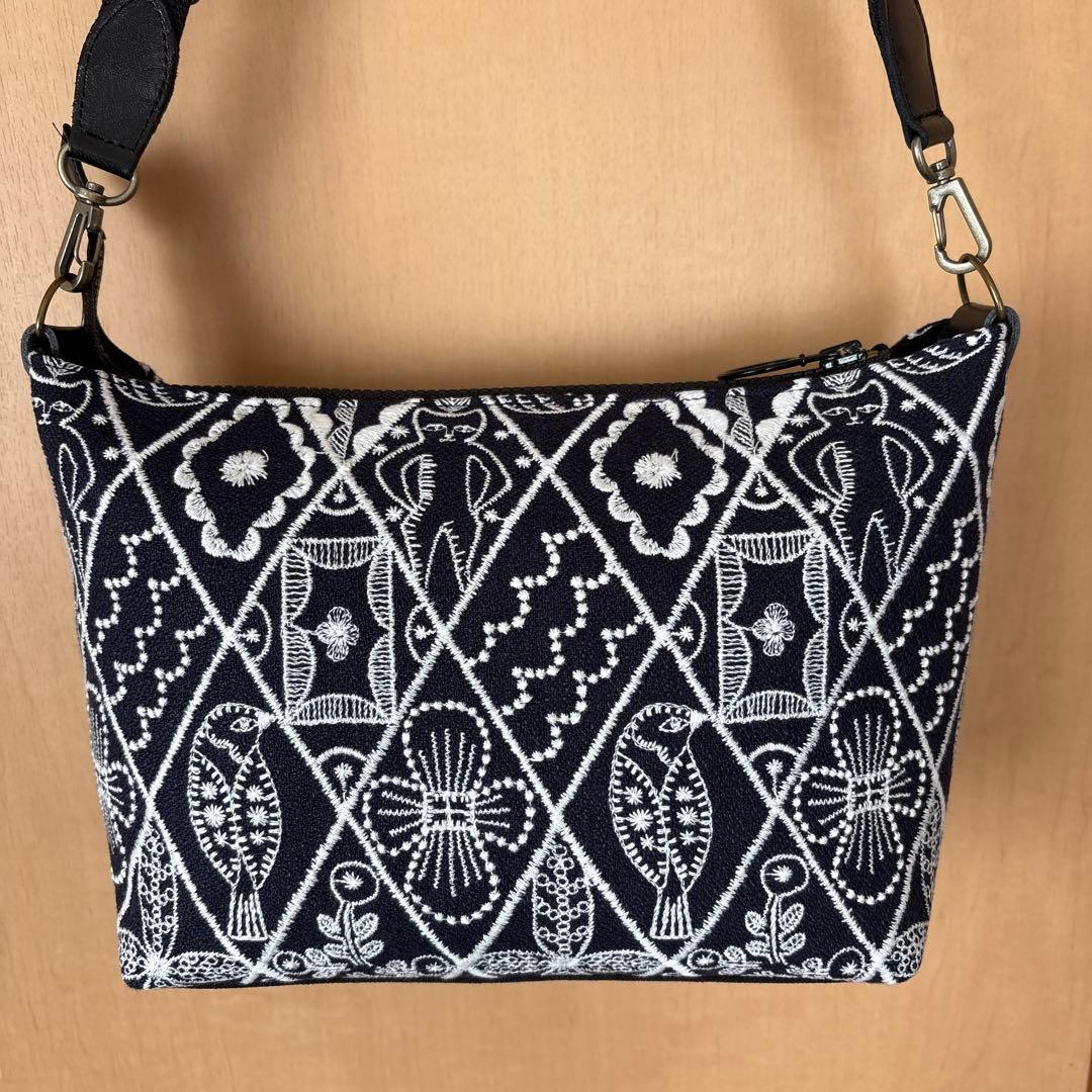 ハンドメイド　ふっくらショルダーバッグ　ミナペルホネン　シンフォニー