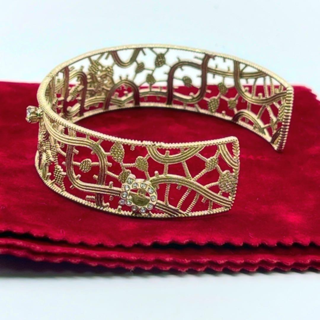 Salvatore Ferragamo(サルバトーレフェラガモ) バングル