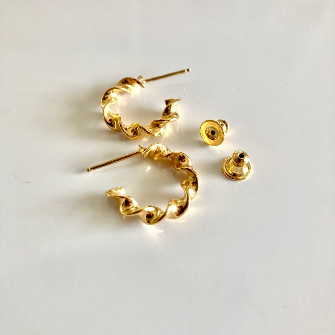 両耳　ゴールド　18金　ピアス　18mm クロムハーツ　BWL