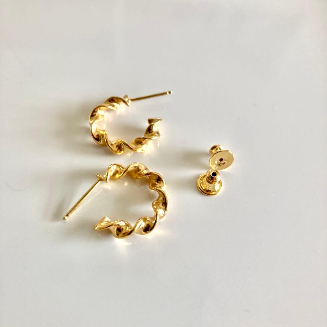 両耳　ゴールド　18金　ピアス　18mm クロムハーツ　BWL