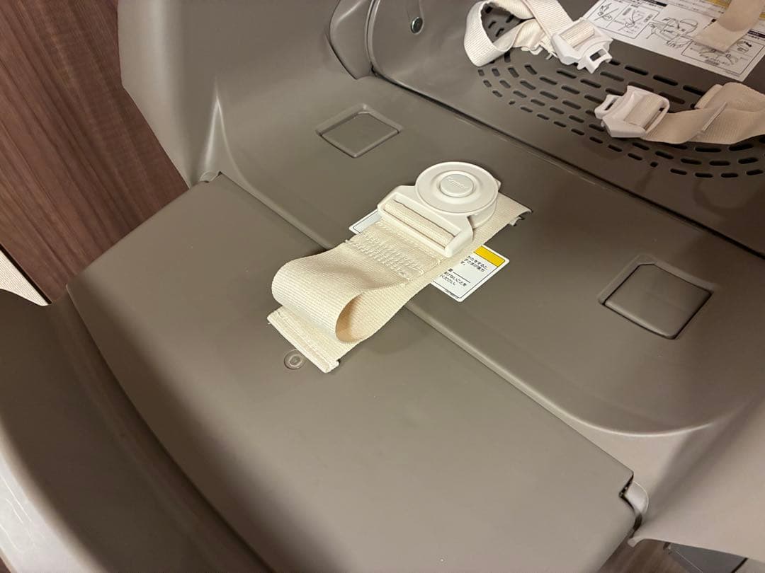 美品&希少 Combi コンビ ネムリラ オートスイング 電動 ミルキーベージュ