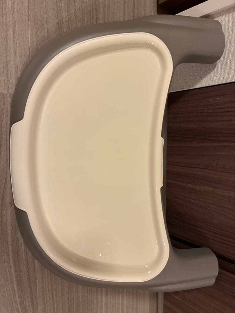 美品&希少 Combi コンビ ネムリラ オートスイング 電動 ミルキーベージュ