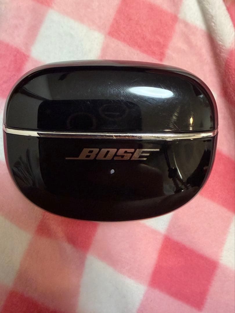 BLACKPINK LISA × BOSE Ultra Open Earbuds