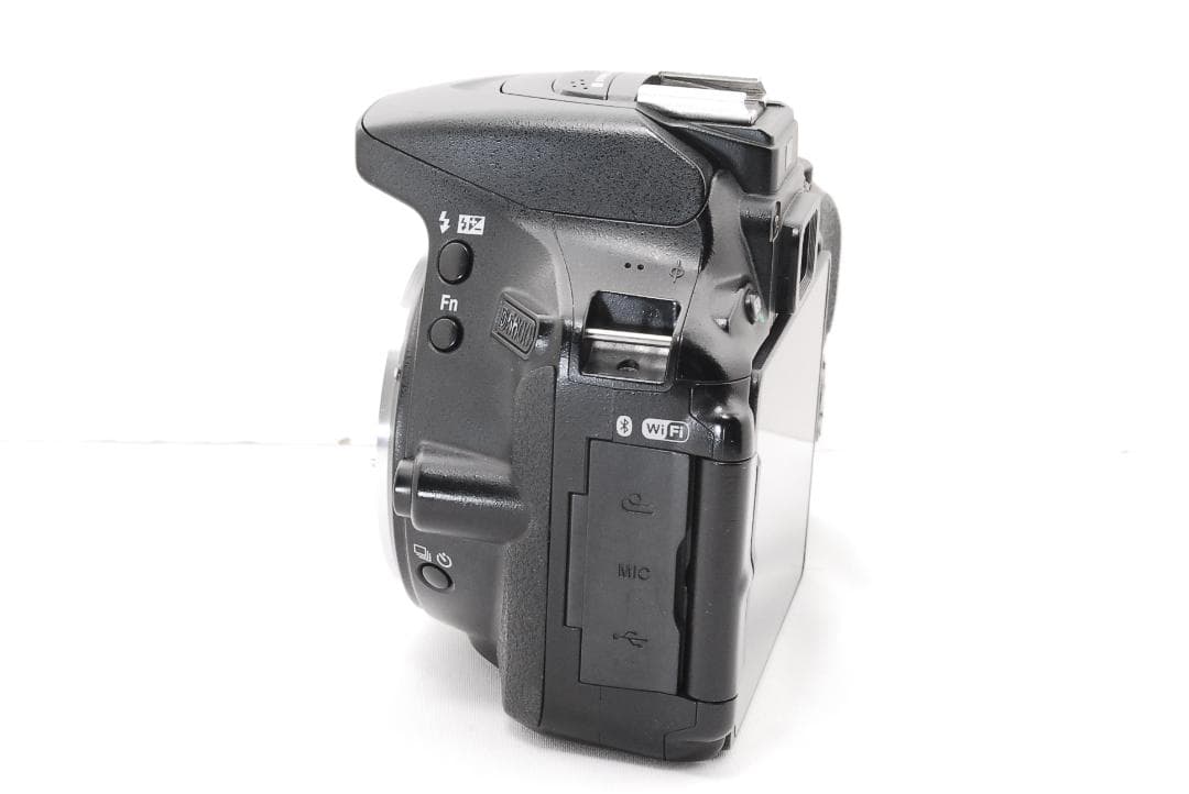 Nikon D5600 Wi-Fi機能搭載でスマホ転送！届いてすぐ使える♪