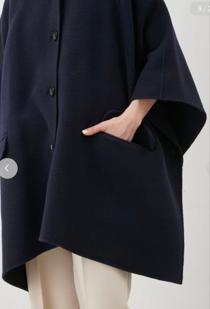 【ミラオーエン】ネイビー フード付きポンチョ数時間使用のみ、値引き交渉OK