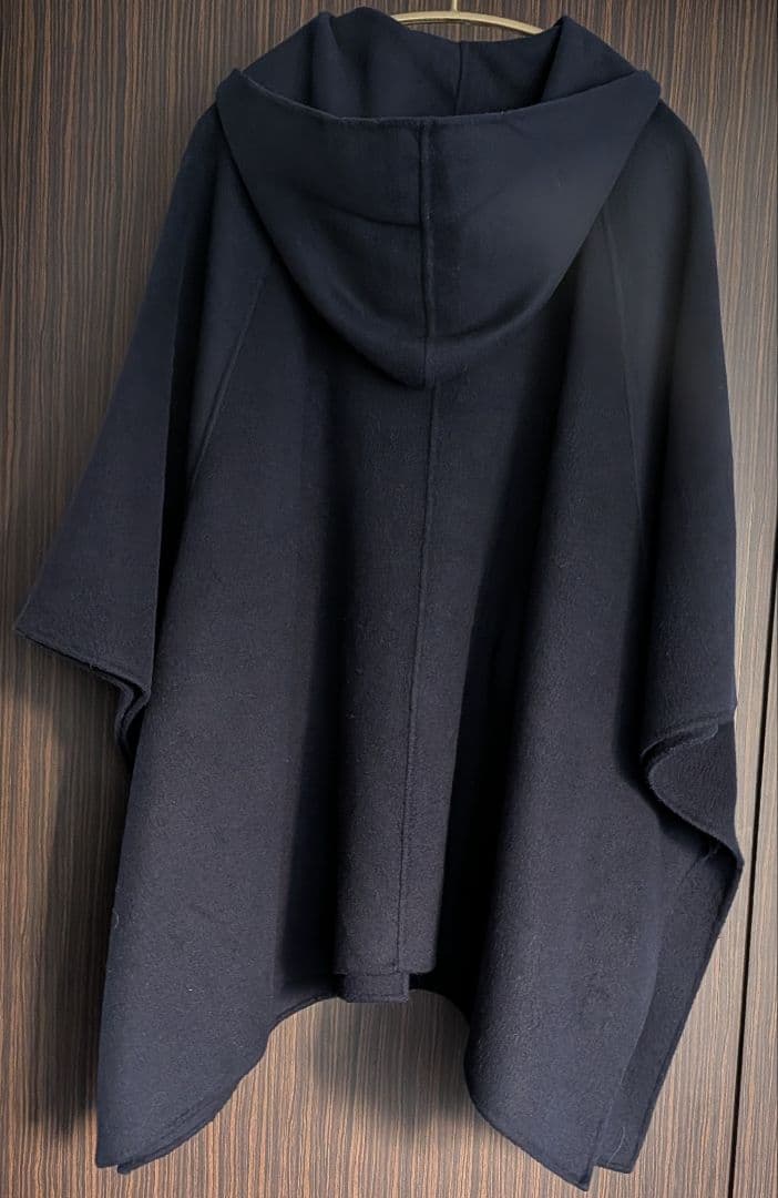 【ミラオーエン】ネイビー フード付きポンチョ数時間使用のみ、値引き交渉OK