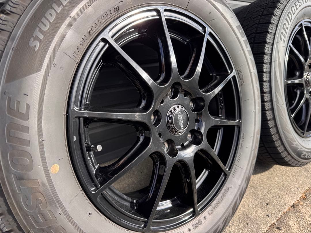 15インチ スタッドレスホイールセット ブリザックVRX2（80ノアヴォクシー）