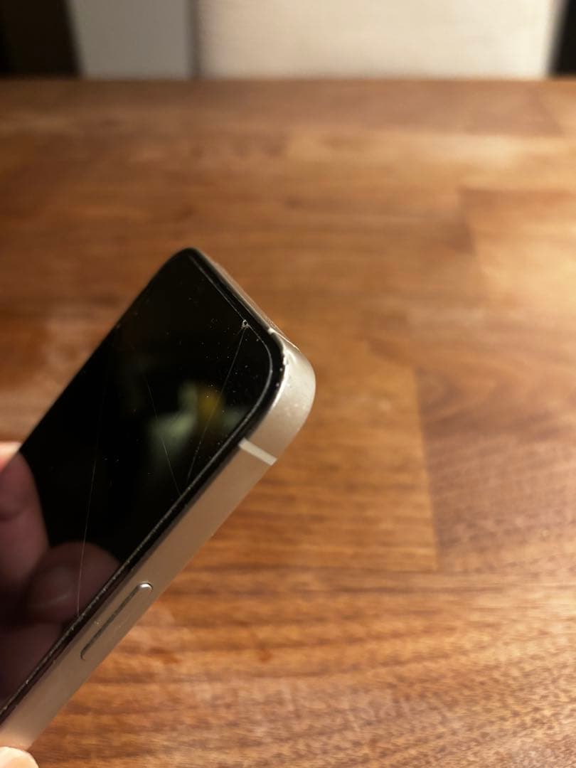 iPhone 13 128GB スターライト SIMフリー バッテリー85％