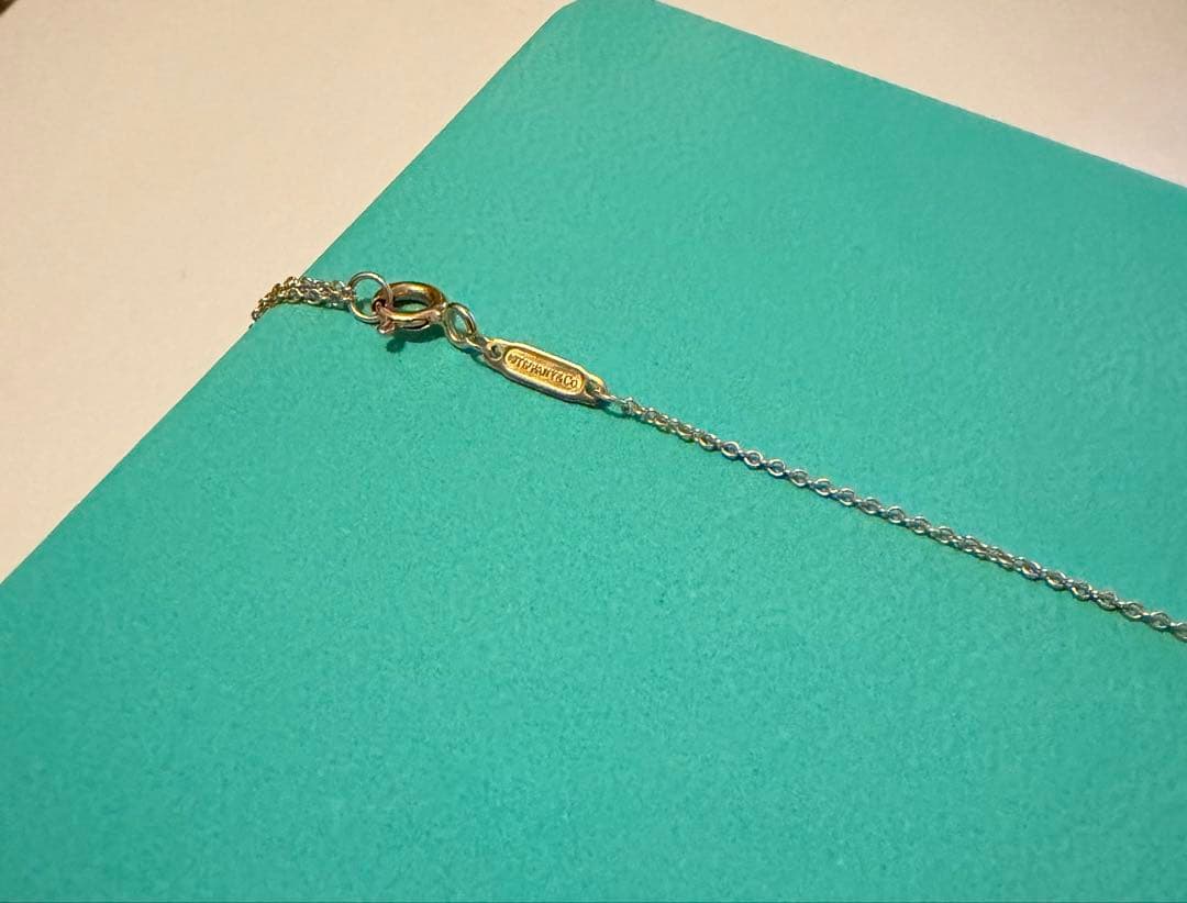 Tiffany Tスマイル ペンダント スモール YG