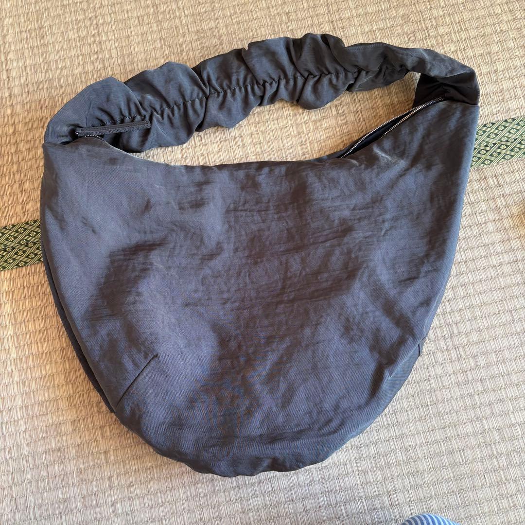 ouat ショルダーバッグ　グレー　steel