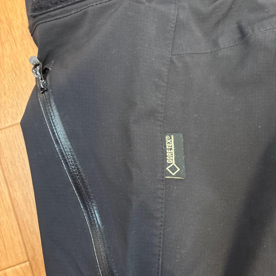 マムート　ゴアテックス　スキー•スノボパンツ　Sサイズ